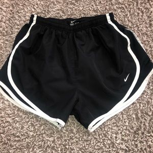 NIKE RUNNING SHORTS